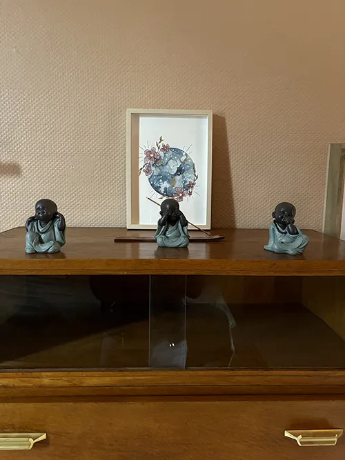 Les trois statuettes